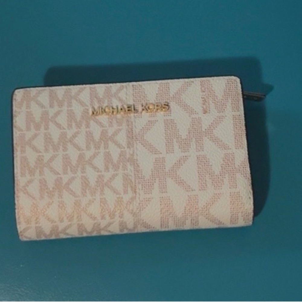 Michael Kors Signature Pink and White Wallet
